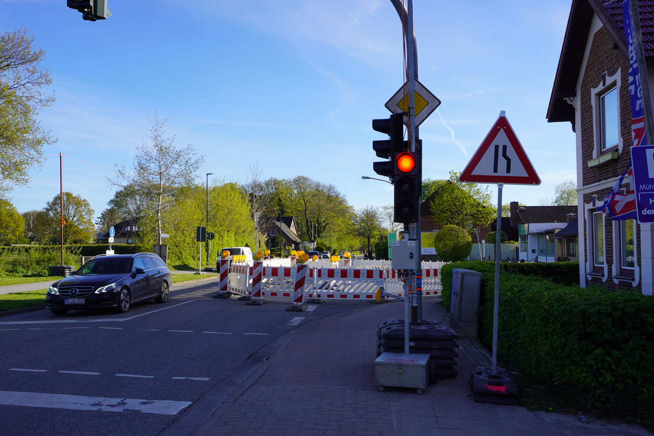 Schachtsanierung auf der B432